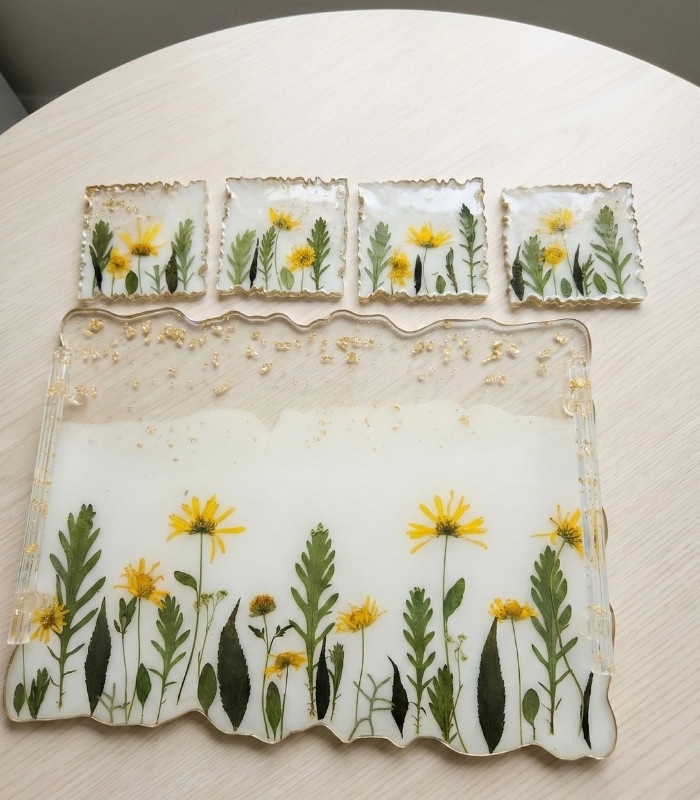 Golden Horizon Resin Tray Set With 4 Coasters